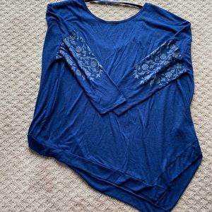 Gaiam asymmetrical long sleeve navy shirt